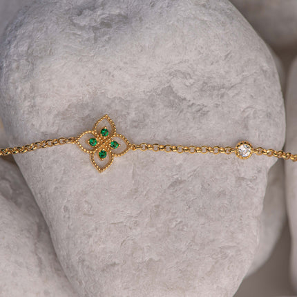 Gold-plated 925 sterling silver chain bracelet with floral motif and green zircon stones